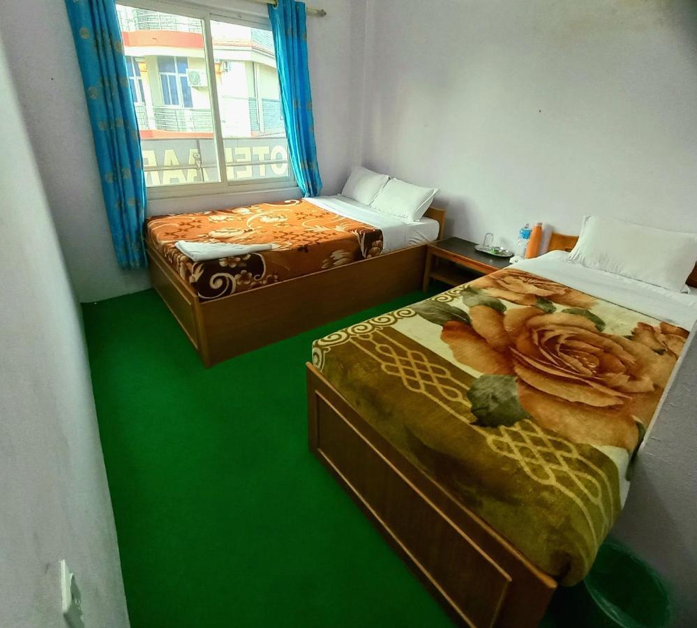 Hotel Aarjan And Restaurant Pokhara Zewnętrze zdjęcie
