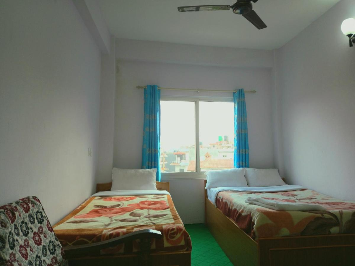 Hotel Aarjan And Restaurant Pokhara Zewnętrze zdjęcie