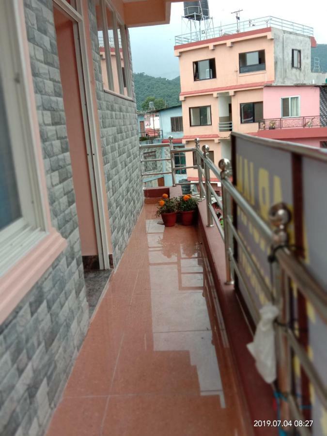 Hotel Aarjan And Restaurant Pokhara Zewnętrze zdjęcie