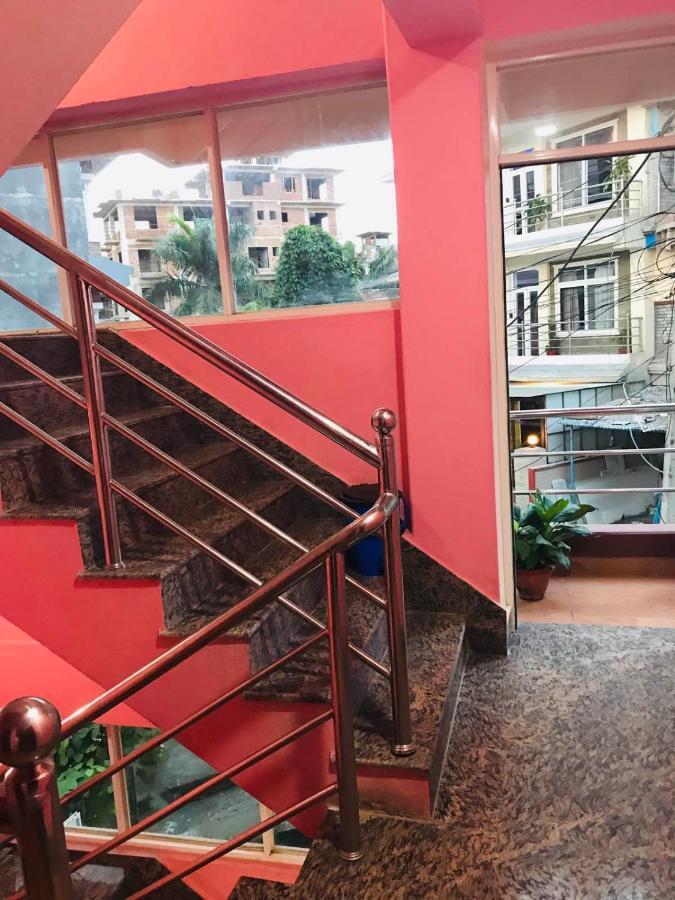 Hotel Aarjan And Restaurant Pokhara Zewnętrze zdjęcie