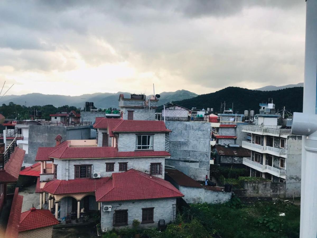 Hotel Aarjan And Restaurant Pokhara Zewnętrze zdjęcie
